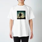 Kusshieの歩く星の人 Regular Fit T-Shirt