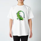 Happybirthdayのヤモちゃん グレーリーフ Regular Fit T-Shirt