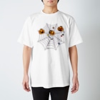 イラスト MONYAAT の蜘蛛の巣　今日の獲物はかぼちゃ Regular Fit T-Shirt