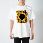 太郎丸のあくまる。とハロウィン Regular Fit T-Shirt