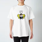 有限会社ケイデザインの【こんちゅは】チョウチョのチョウさん Regular Fit T-Shirt