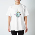 女将のねむイカらもうねるね スタンダードTシャツ