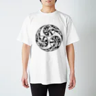 Ａ’ｚｗｏｒｋＳの合わせ髑髏三つ巴 黒枠白（オリジナル家紋シリーズ） スタンダードTシャツ