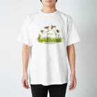 雁花工房（寄付アイテム販売中です）のオオセッカ（さえずり飛翔） Regular Fit T-Shirt