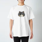 3本しっぽのビションフリーゼの日常にふぁさふぁさしっぽのチワワ(黒) Regular Fit T-Shirt