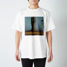 世界に1つだけのTシャツ屋【一点ものアートTシャツ専門店】の巨大な何か2 Regular Fit T-Shirt