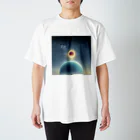 世界に1つだけのTシャツ屋【一点ものアートTシャツ専門店】の佇む人 6 Regular Fit T-Shirt