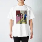 toru_utsunomiyaのソファーの猫 Regular Fit T-Shirt