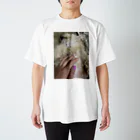 リュボーフィの利用された犬 Regular Fit T-Shirt