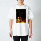 Tシャツ&雑貨の夜景(国道とビル) Regular Fit T-Shirt