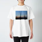 ヨシヨシの輝ける景色 Regular Fit T-Shirt