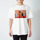 Yuhki | おばけのゆうき 公式オンラインショップ　【ちぎり絵・貼り絵のTシャツ・パーカー・スマホケース・バッグ・日用品・雑貨・文具・ドッグTシャツなど販売中】の油絵を描く猫 Regular Fit T-Shirt