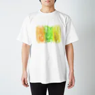 オレンジろうそくの何があるのか来てのお楽しみ Regular Fit T-Shirt