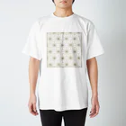 iro-toridoriの和モダンな麻の葉ゴールド Regular Fit T-Shirt