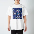 ナカノハテナの𝐊𝐢𝐬𝐬𝐚 𝐏𝐚𝐭𝐭𝐞𝐫𝐧 Regular Fit T-Shirt