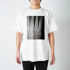 武工房の骨折レントゲンTシャツ Regular Fit T-Shirt