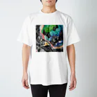 カマキリアートの森のおしゃべり Regular Fit T-Shirt