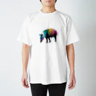 カラフルな動物図鑑のマレーバク Regular Fit T-Shirt