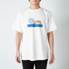 サウナ好きのカワウソの水風呂が好きなカワウソ スタンダードTシャツ