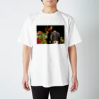 なこの部屋のべじたぶる Regular Fit T-Shirt