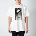 MUGEN ARTの小原古邨　月に蝙蝠（コウモリ）Ohara Koson / Bats under the full moon Regular Fit T-Shirt