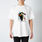 カラフルな動物図鑑のオニオオハシ Regular Fit T-Shirt
