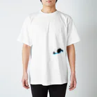 うらめし屋　の猫が落ちてる Regular Fit T-Shirt