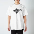 KARASU_HAGANE SHOPの神秘的なクジラ Regular Fit T-Shirt
