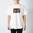 くりうあずさのそばにいる天使 Regular Fit T-Shirt