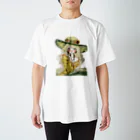 天道虫のLady with Emerald Hat Regular Fit T-Shirt