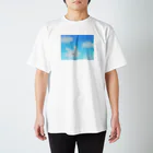 akiの青空とうさぎ雲 Regular Fit T-Shirt