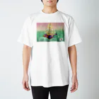 ハッピースマイルの神様の乗り物 Regular Fit T-Shirt