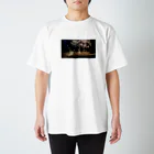 世界のあにまるずの春先に夏が終わった時の写真 Regular Fit T-Shirt