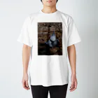 H4Mの世界のバグみたいな鳩 Regular Fit T-Shirt