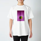 TOYTOYの牛（黄緑） Regular Fit T-Shirt