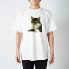 SHOPひばさんのキリッとした顔のねこ Regular Fit T-Shirt