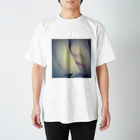 39 近未来のくちびるをよせて Regular Fit T-Shirt