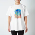 兎の薬箱の空が満開 Regular Fit T-Shirt