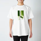 matMarieの横たわる猫　まっちゃ Regular Fit T-Shirt