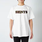 きょんここSHOPのSHINYS ver.2（濃茶ロゴ） スタンダードTシャツ