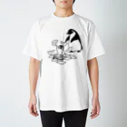 ichomaeのティッシュを全部出すペンギン Regular Fit T-Shirt