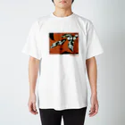 まるよし絵画教室のビワ Regular Fit T-Shirt