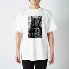 Bohcaの野生的な猫 Regular Fit T-Shirt