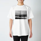 ピヨデザインのICHINOMIYA 海 モノクローム  Regular Fit T-Shirt