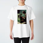 THE FUNNYDOPE SHOPの秘密の個人栽培ボックス Regular Fit T-Shirt