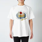 OUKAのイチゴショートケーキ Regular Fit T-Shirt