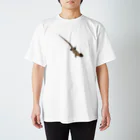 桃くるみSHOPのリアルカナヘビちゃん Regular Fit T-Shirt