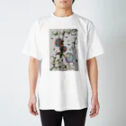 suuのカラフルな花とハリネズミ Regular Fit T-Shirt