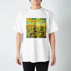 ほっぺこの光を浴びる向日葵 Regular Fit T-Shirt