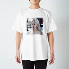 AI goddessの日本の冬・山奥に住む女性 Regular Fit T-Shirt